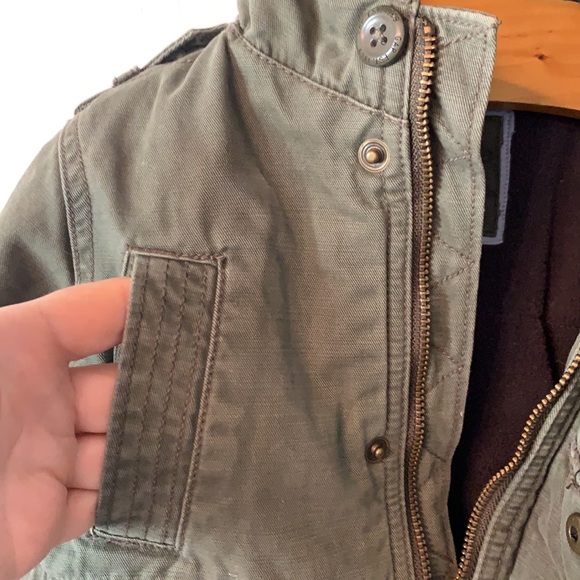 💚Baby Gap Toddler 2 years Khaki Army Green Hooded Denim Jacket w padding inside - Picture 9 of 15
